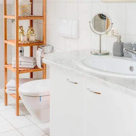 Zur Schonen Aussicht Apartman Hutthurm