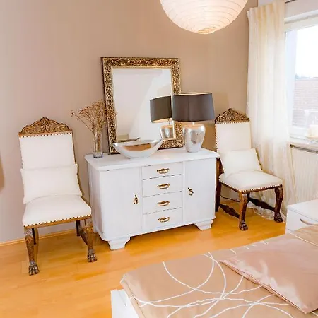 Zur Schonen Aussicht Apartman Hutthurm